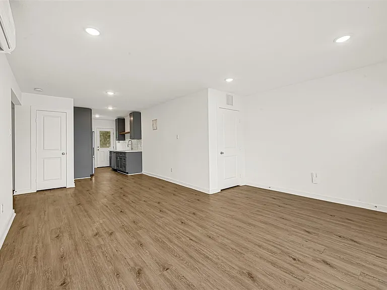 7529 Westover St #A — Photo 5