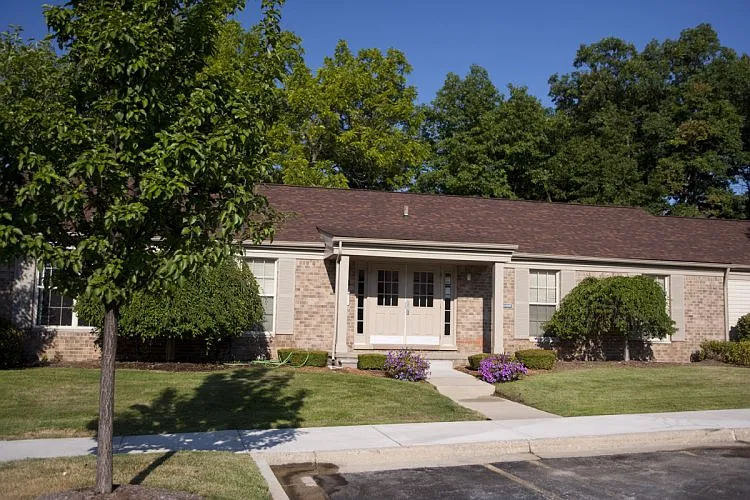 Countryside Townhouses of Auburn Hills — Photo 6