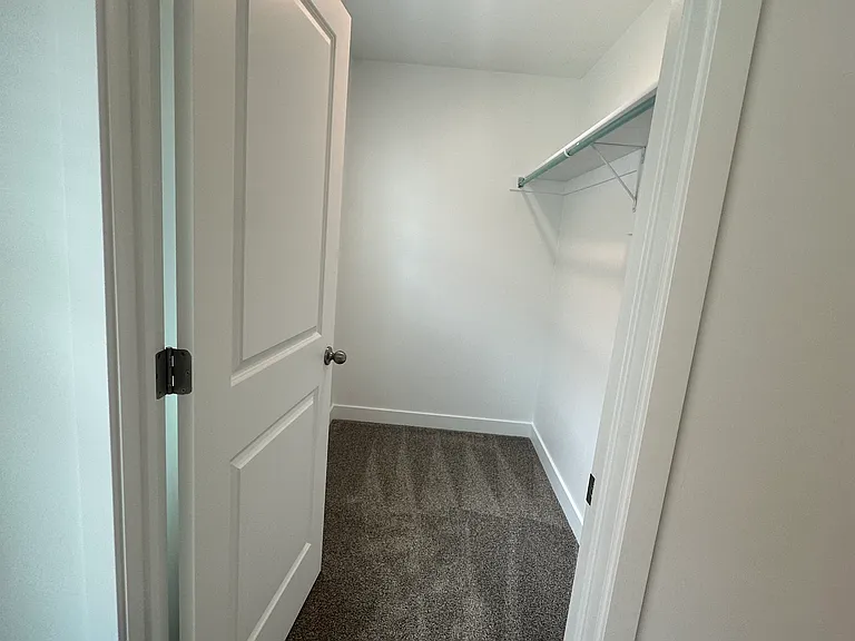 1558 S Staircase Way — Photo 5