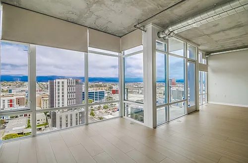 1080 Park Blvd Photo 1