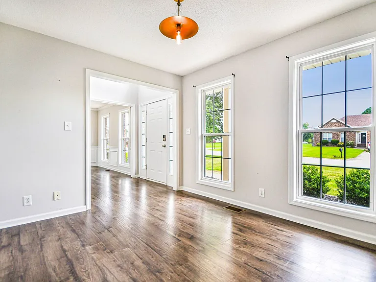 3378 Poplar Hl — Photo 3