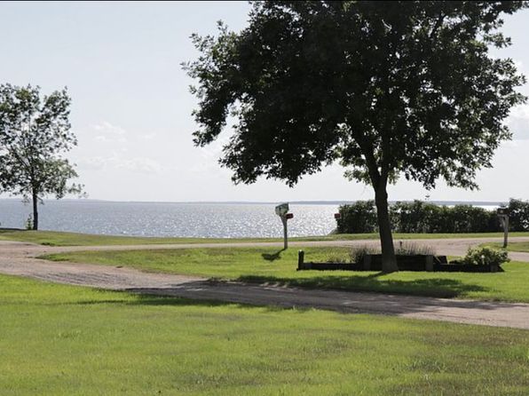 805 Lake View Dr