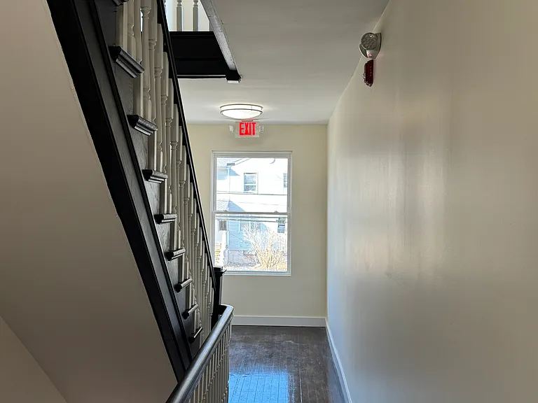 18 Enfield St #2S — Photo 20