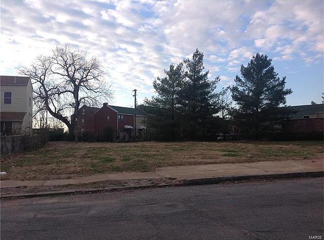 1st image of 1717 N 13th St