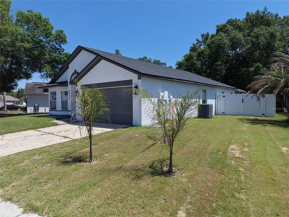 3rd image of 3103 Bellingham Dr