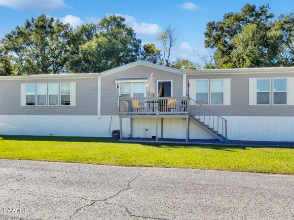 221 Watermark Dr, Lafayette, LA 70501