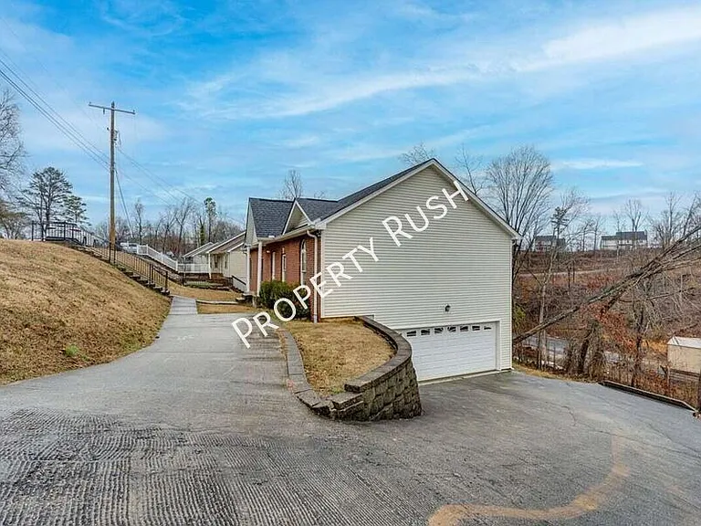 3806 Brock Rd — Photo 32