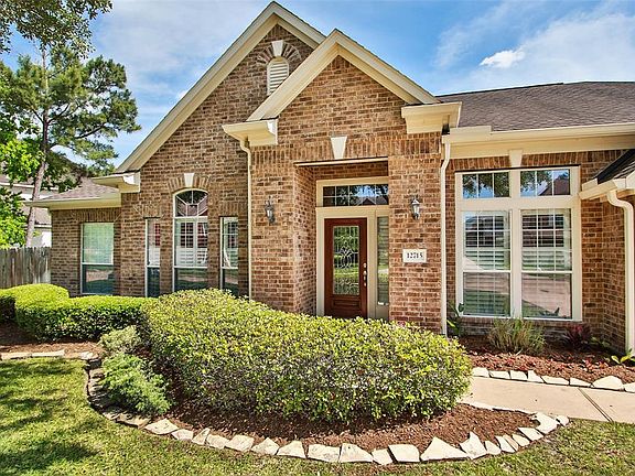 4th image of 12715 Stanbury Park Ln