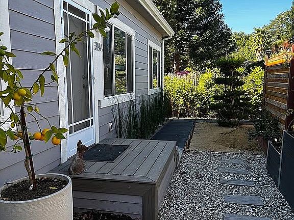 5th image of 319A N San Pedro Rd