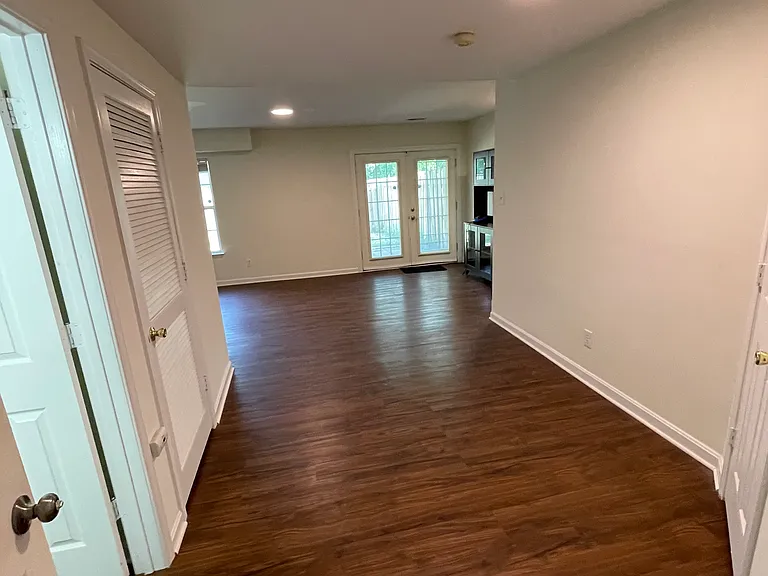 507 Stafford Glen Ct — Photo 26
