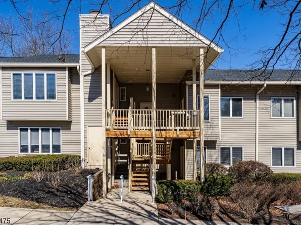 93 Westchester Ter, Clinton Twp., NJ 08801