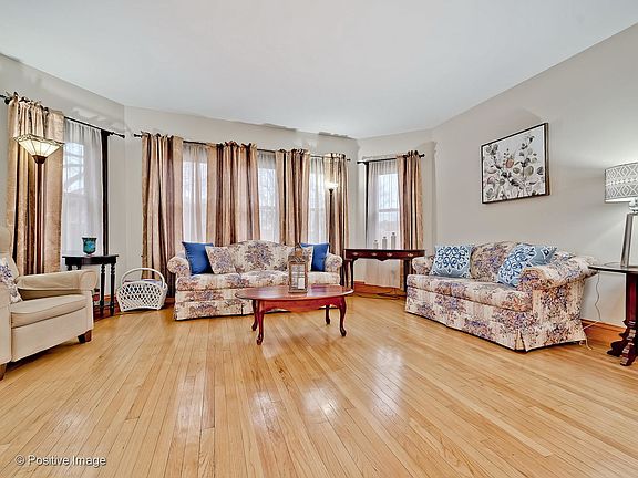 3rd image of 2724 N 75th Ct
