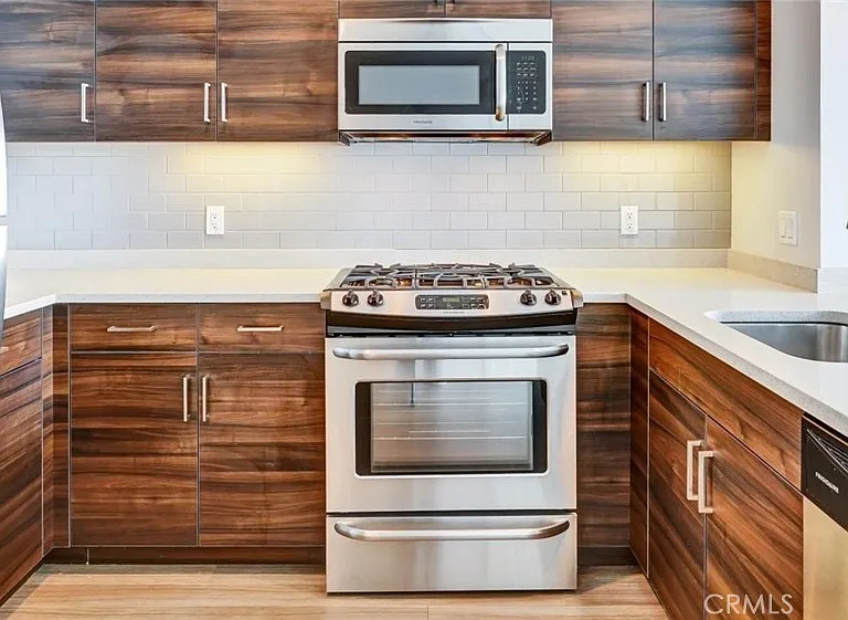 100 Van Ness Ave #1108 — Photo 3