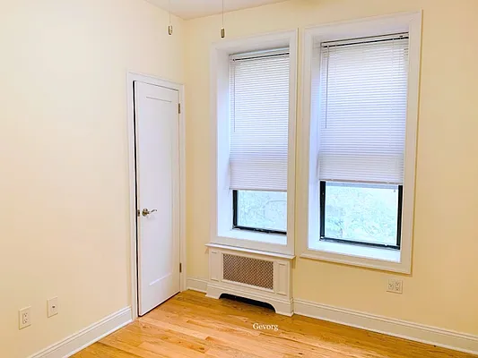 Rented by Corcoran | media 7
