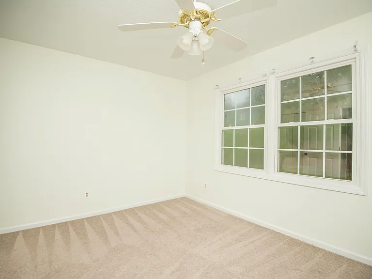 11144 Pleasant Forest Dr — Photo 42