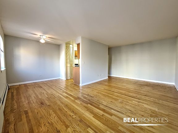 3rd image of 510 W Briar Pl APT 406