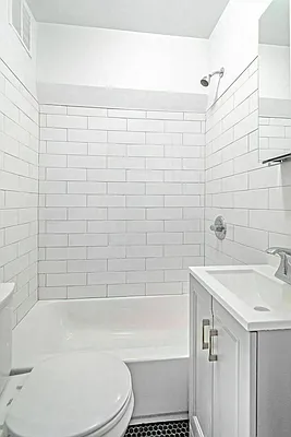 Rented by REAL New York | media 21