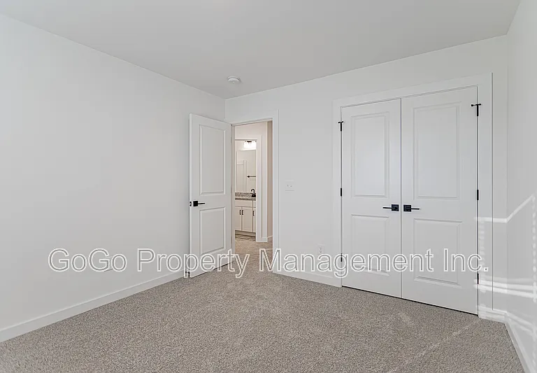 1411 Darrowby Way #1 — Photo 20