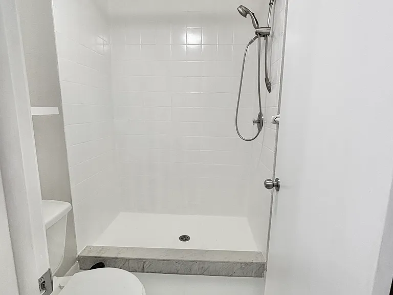 11810 Skylake Pl — Photo 26