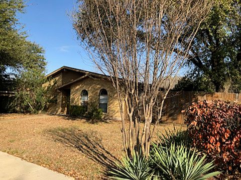 1st image of 5073 Blue Glen Dr