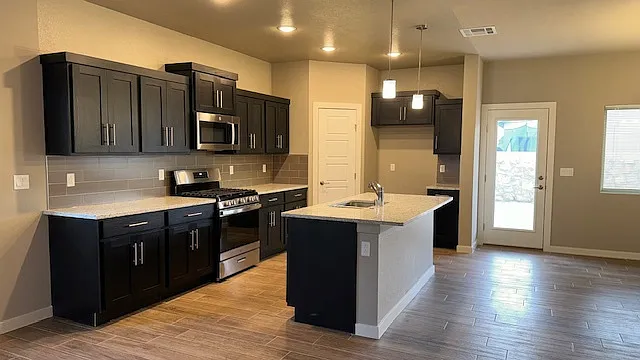 348 San Jose — Photo 3