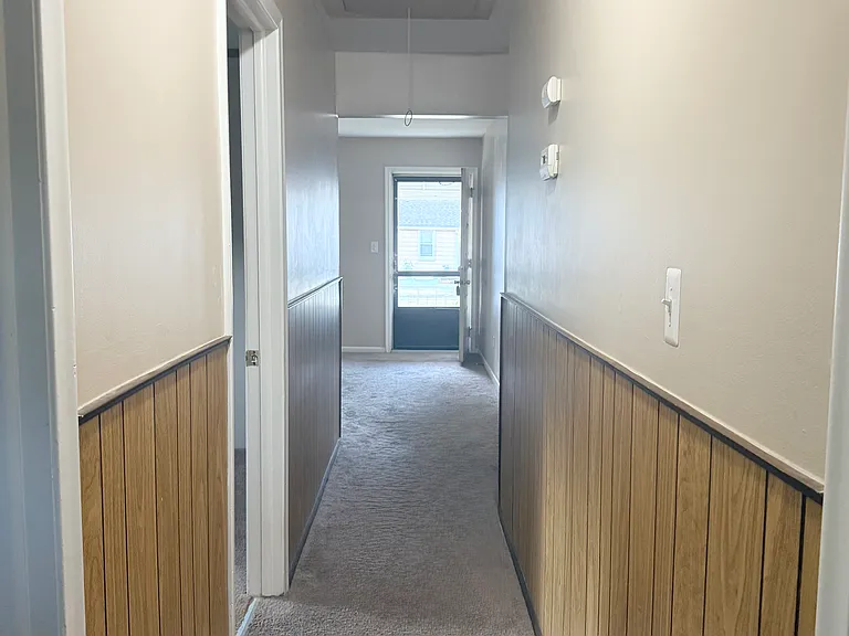 8436 Jewett Ave — Photo 12