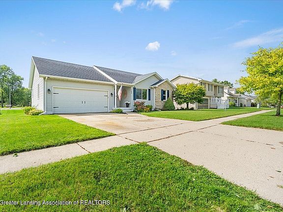 4th image of 760 Hunting Meadows Dr