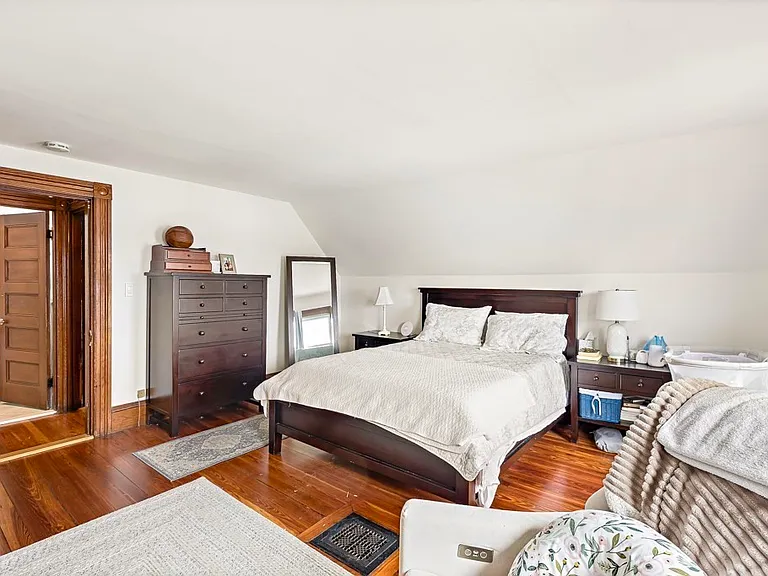 55 Main St #1 — Photo 15