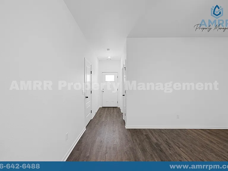 621 Short Leaf Ln — Photo 7