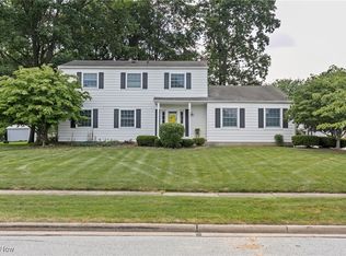 640 Stafford Dr, Tallmadge, OH 44278