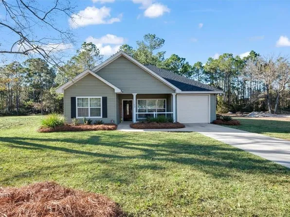 1148 Kimberly Ln SE, Darien, GA 31305