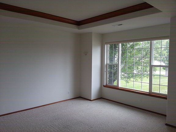 3rd image of 2806 S Zillah Ct