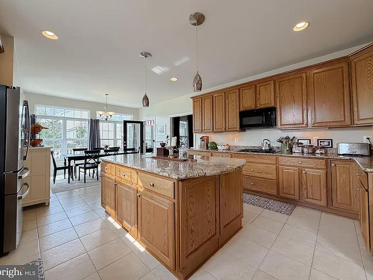 23687 Coventry Dr — Photo 10