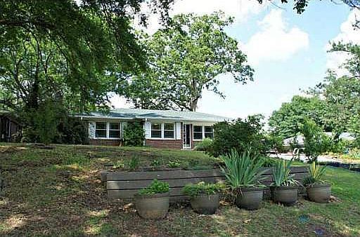 5th image of 2885 Belaire Cir