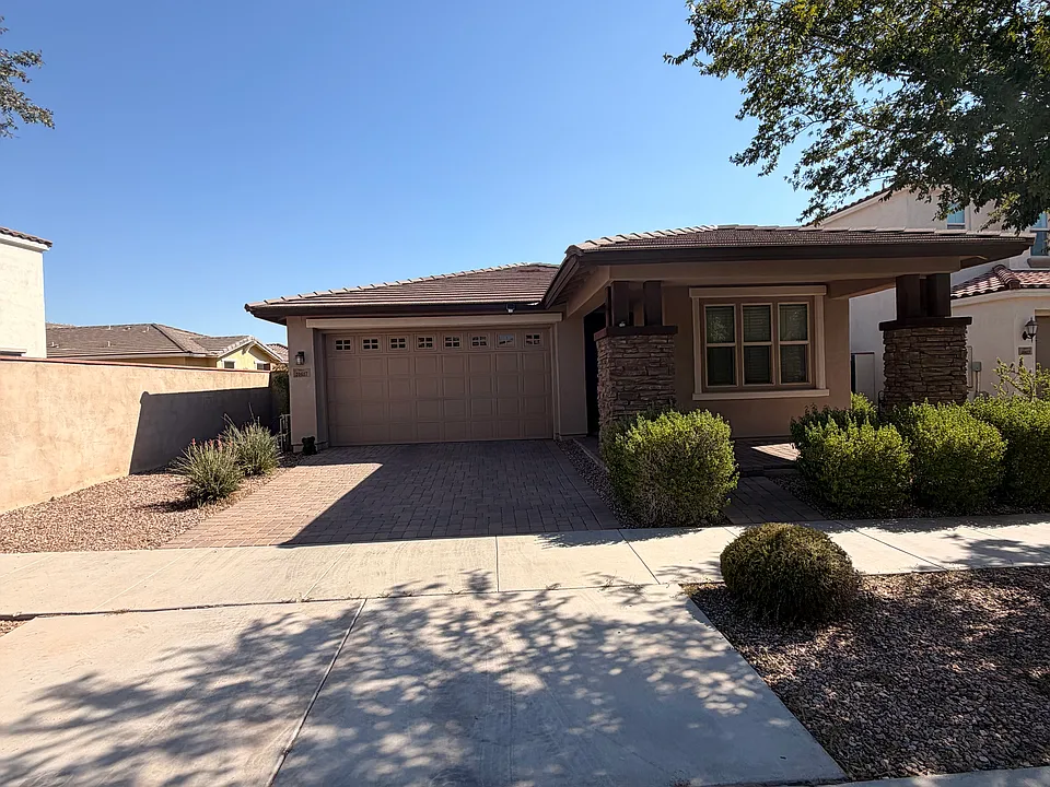 10617 E Durant Dr