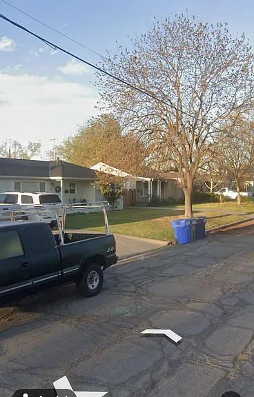 524 W Olive Ave — Photo 3