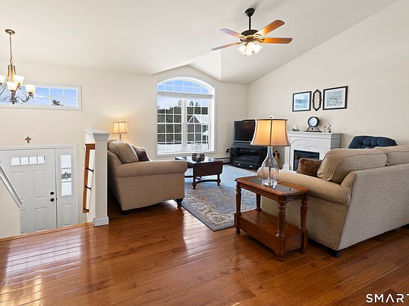 4th image of 53 Brookside Drive