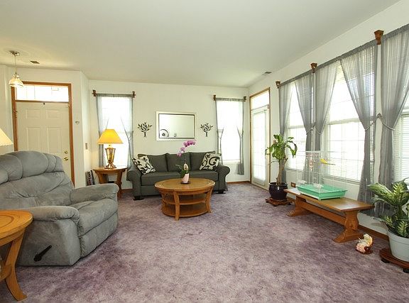 4th image of 5001 Albany Ct