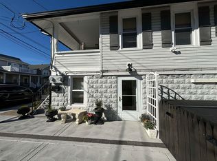 123 N Avolyn Ave, Ventnor, NJ 08406