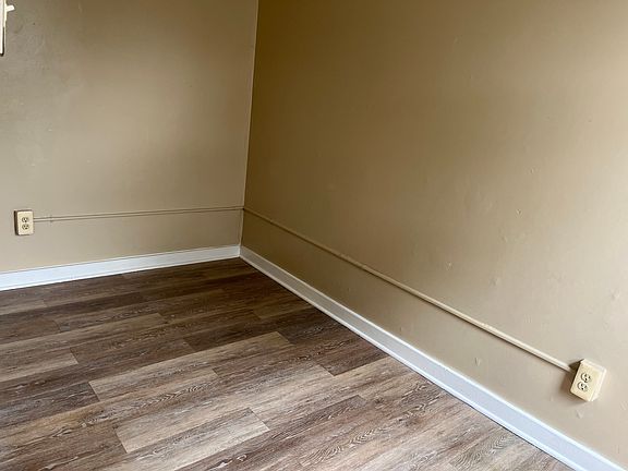 3rd image of 51 East Ave Floor 2