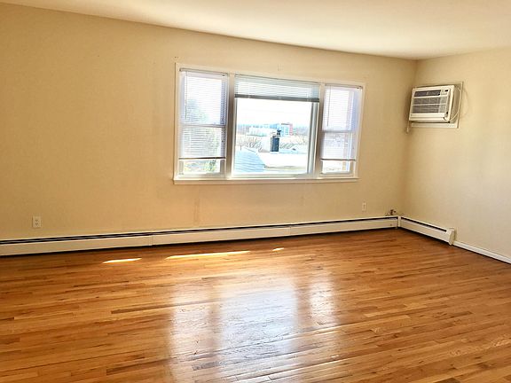 3rd image of 57 Mansion Ave #2