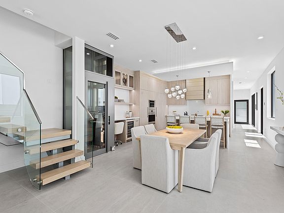 4th image of 1418 NE 6th Street #1418