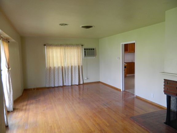 4th image of 1150 E Louisa Ave