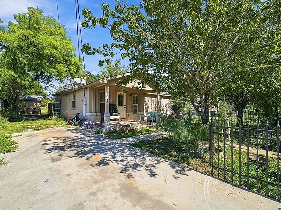 2nd image of 483 W Harding Blvd