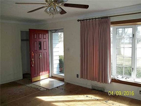 3rd image of 21037 Buckeye St