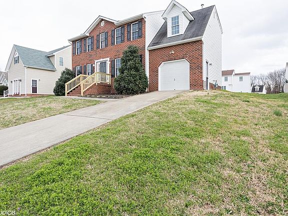 4th image of 3121 Stone Dale Ct