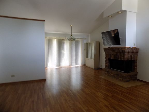 4th image of 3042 Candlewood Ct #3042