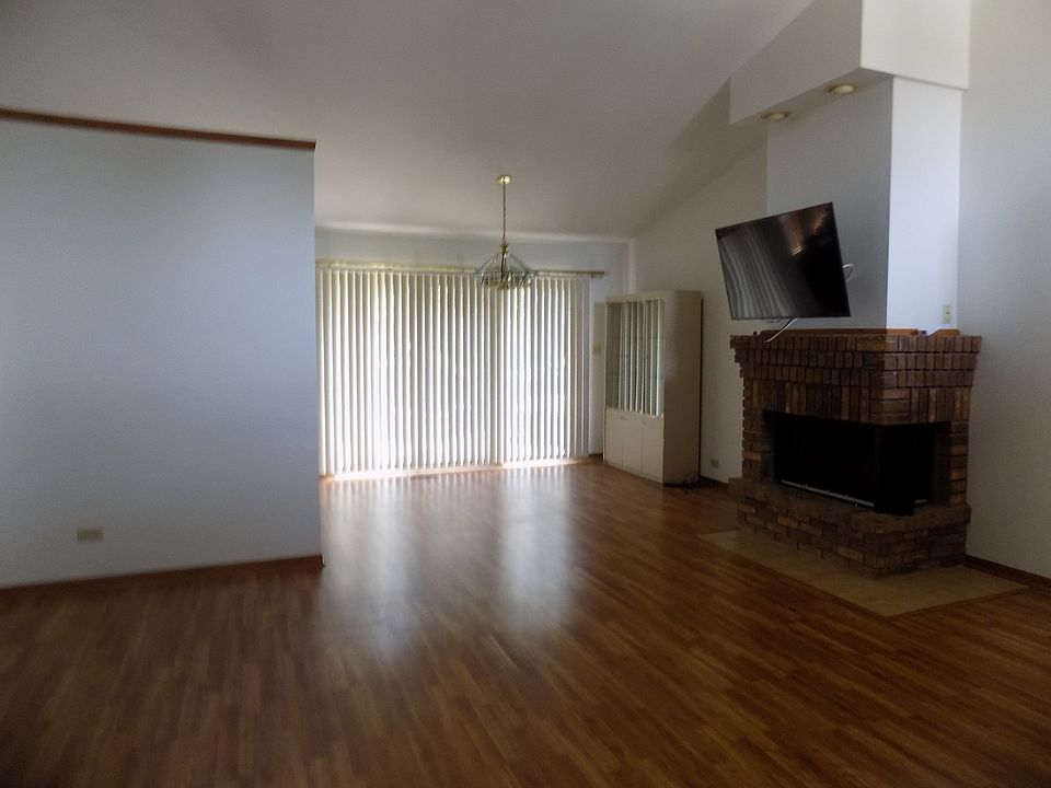 3043 Elaine Ct Flossmoor, IL, 60422 Apartments for Rent Zillow