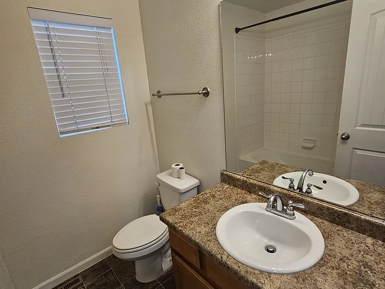 1852 Gemini Ct — Photo 17