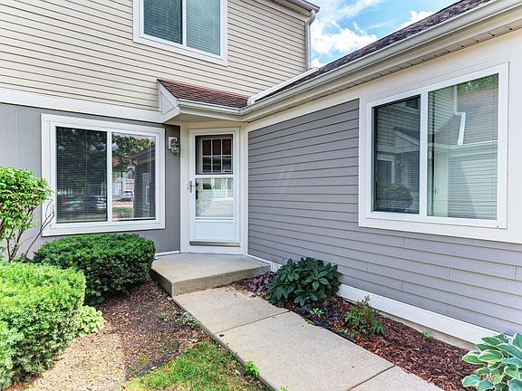 5th image of 2727 Wilshire Ct